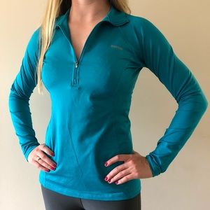 Reebok pullover workout top